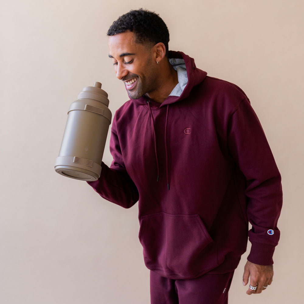 78-oz-titan-bottle-pastel-collection-o2 32_Manna_Website_Lifestyles_Titan_Darker_2.jpg